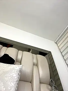 ALISSON_FOXXX1 live sex cam