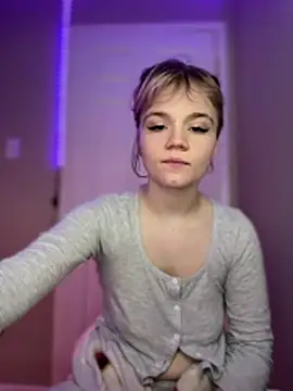 Cutiepiespanks live sex cam