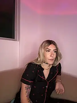 alesziarose_'s cam snapshot