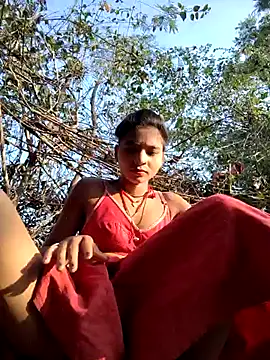 R_Roshni's cam snapshot