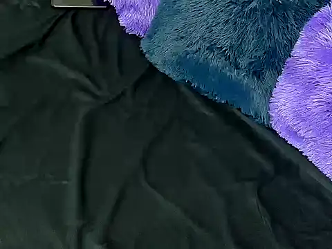 KarinaRows's cam snapshot