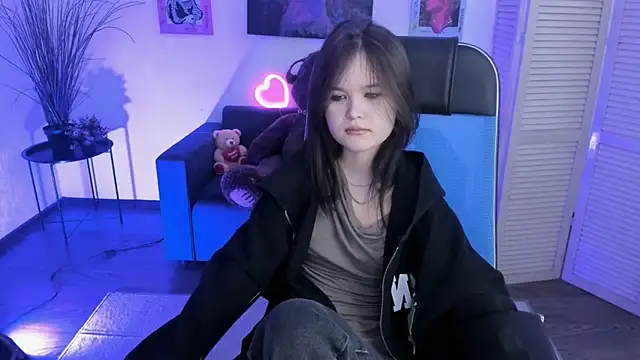 Elainebeness's cam snapshot