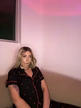 alesziarose_'s cam snapshot