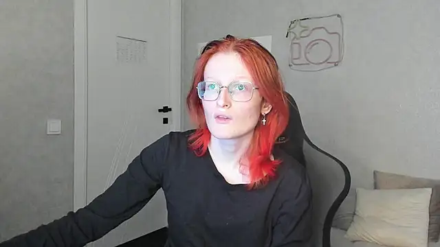 ElizabethHarpper's cam snapshot