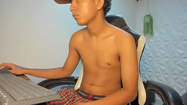 Alluringangel23 live sex cam