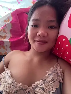 PetiteMaexx live sex cam