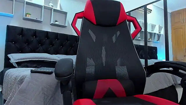 tyler_hank01 live sex cam