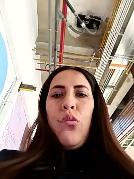 Lena-32 live sex cam