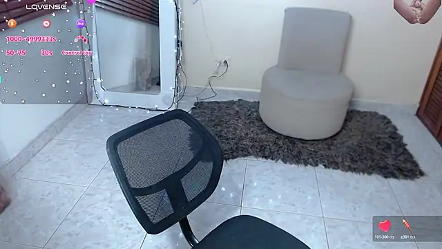 NicoleSantana live sex cam