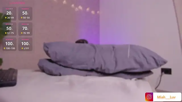 miah_luv live sex cam