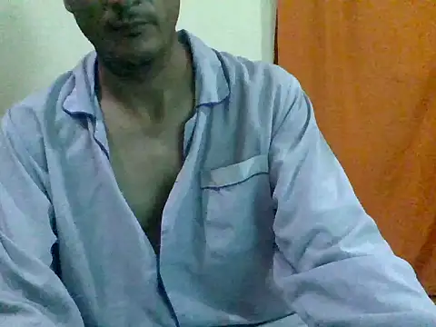 CalmDesire's cam snapshot