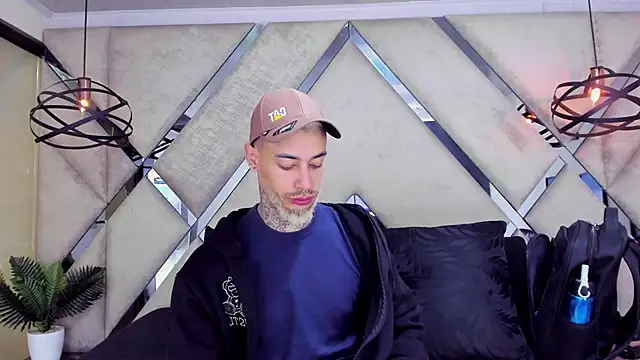 VinzenzRizzo live sex cam