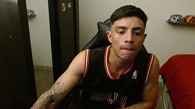 kv___xxx_ live sex cam