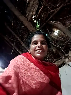 Manvi_hote's cam snapshot