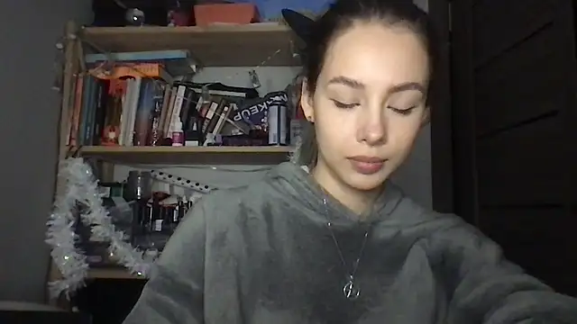 Yuna5343 live sex cam