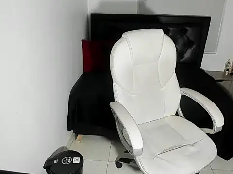 LunaFever69's cam snapshot