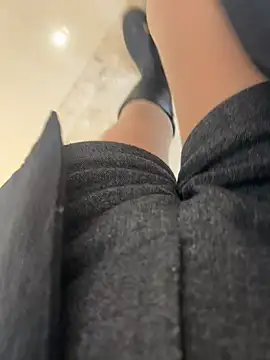 yimisun01 live sex cam