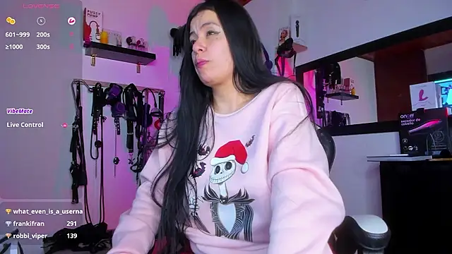 maleja_ca's cam snapshot