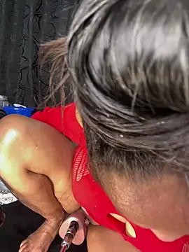 chiquimaturesexy live sex cam