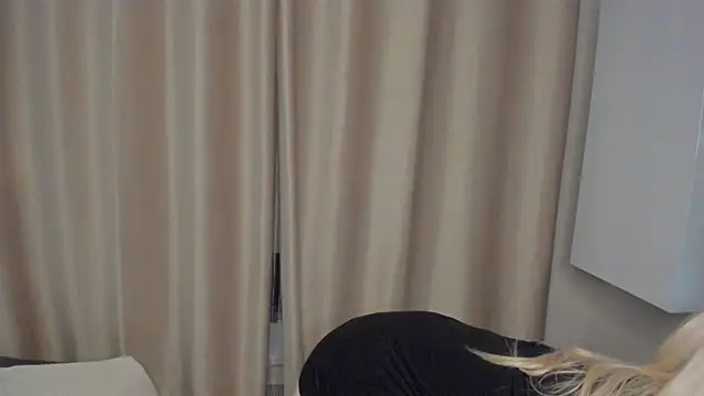 ustimeow's cam snapshot