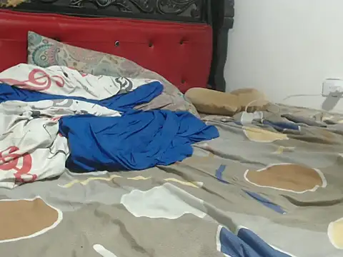 PONSE_LATINO live sex cam