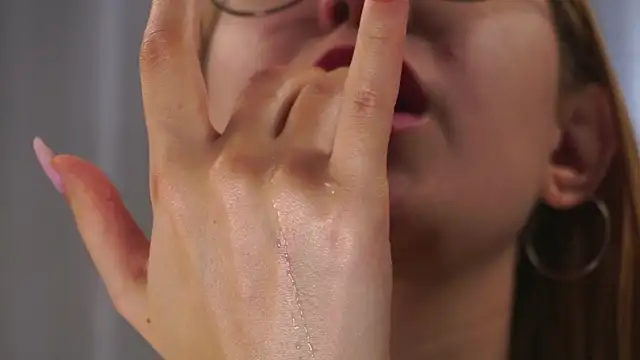 NeliaStarnaud's cam snapshot