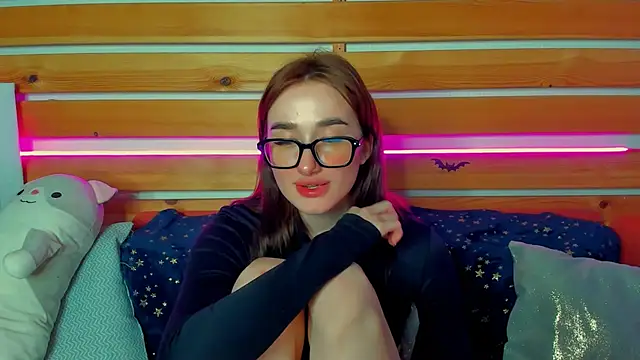 Evis_Dailyy's cam snapshot