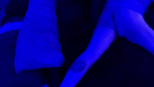 Time2playN303party's cam snapshot