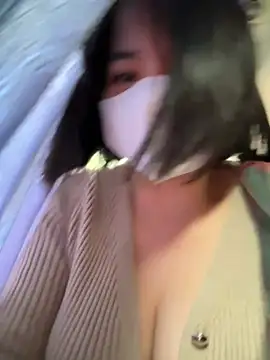 May-Squirt live sex cam