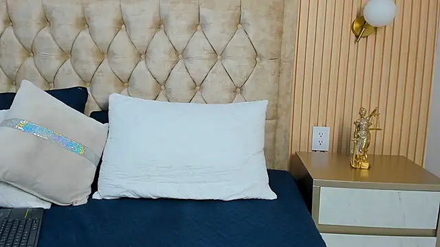 Maxii18_ live sex cam