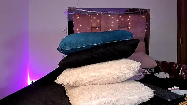 emily_lady20 live sex cam