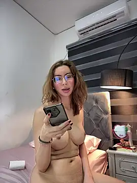 Ivysnow live sex cam