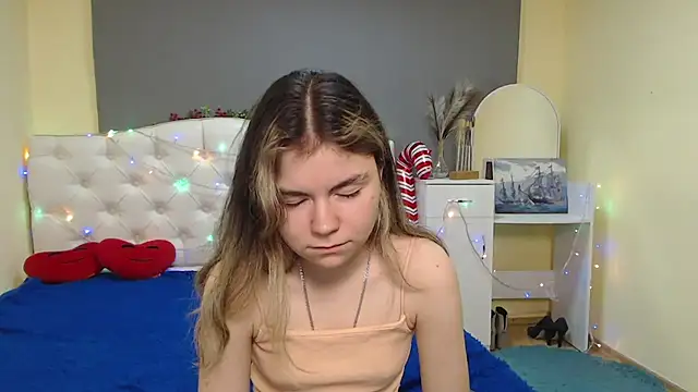 TinaRedly live sex cam