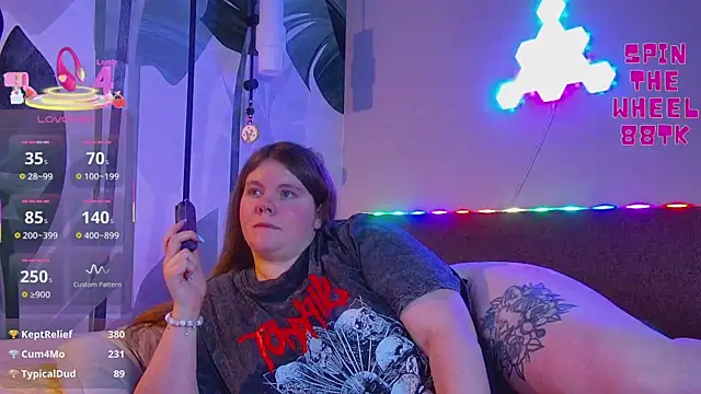 RubyValen live sex cam