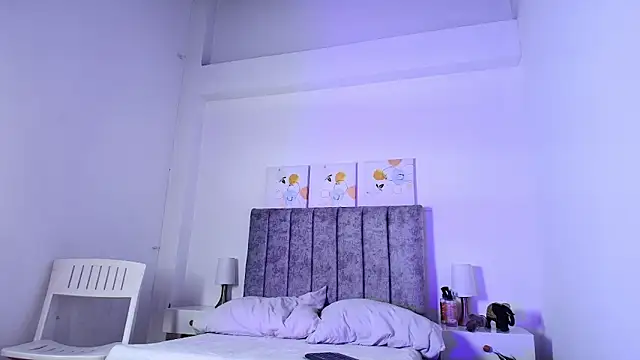 Lucy_Carson_'s cam snapshot