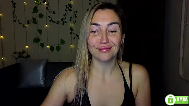 Kiss_julli88I's cam snapshot