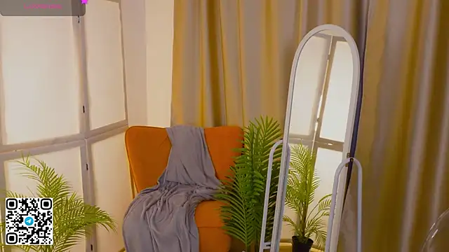 oliviabr0wn0 live sex cam