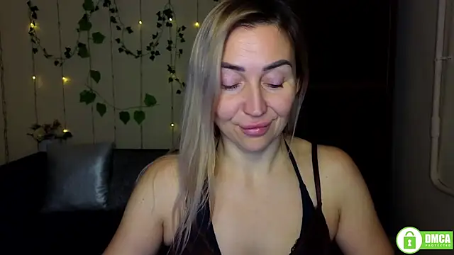 Kiss_julli88I's cam snapshot