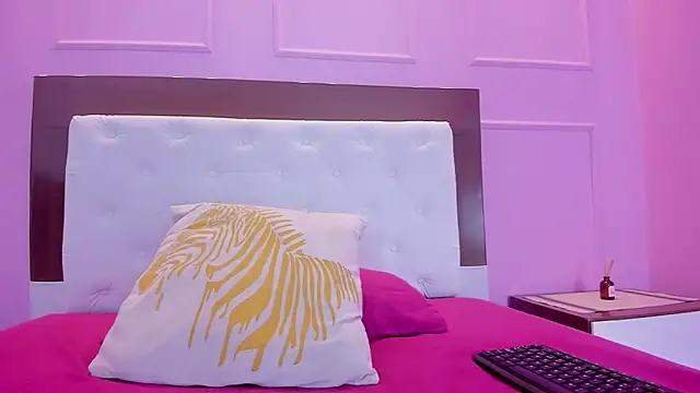 MABEL_REN2's cam snapshot