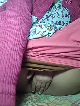 IndianRima's cam snapshot