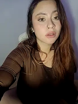 Scarlet_garnet's cam snapshot