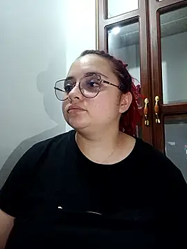 CURVY-HORNY live sex cam