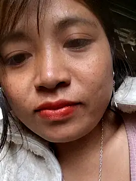 miumiu_sexy2x's cam snapshot