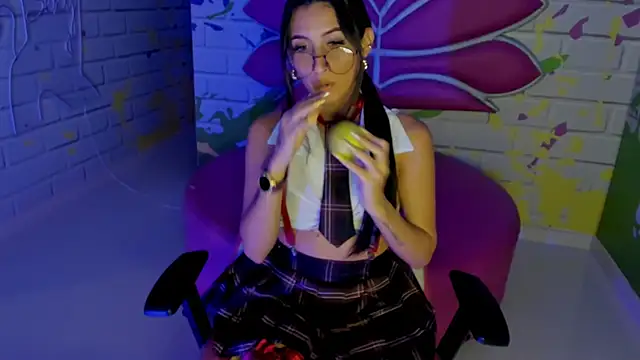 ValerySkinnyy's cam snapshot