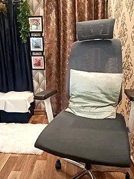 Mishika_Gill live sex cam