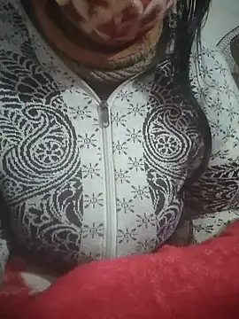 momo_loves's cam snapshot