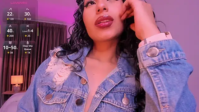 hannah_thomson_'s cam snapshot