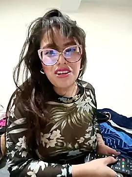 NaYa_90 live sex cam