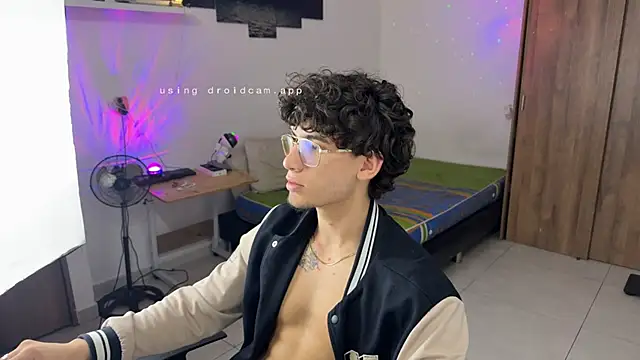 Kisan_Smith live sex cam