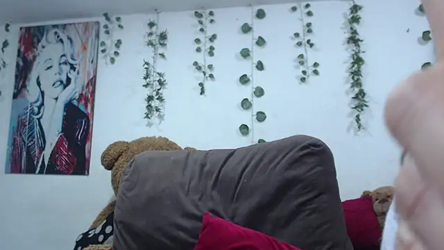 Samanta_milf84 live sex cam